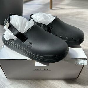 NWT  SUICOKE Black Cappo Loafers, US 9/ EU 42